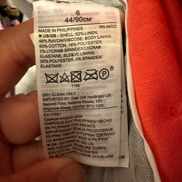 Banana Republic Women’s Blazer - Picture 7 of 7